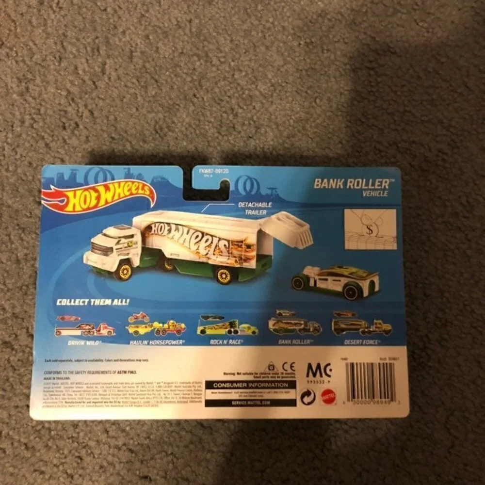 Hot Wheels Bank Roller NIB Mattel Diecast Truck